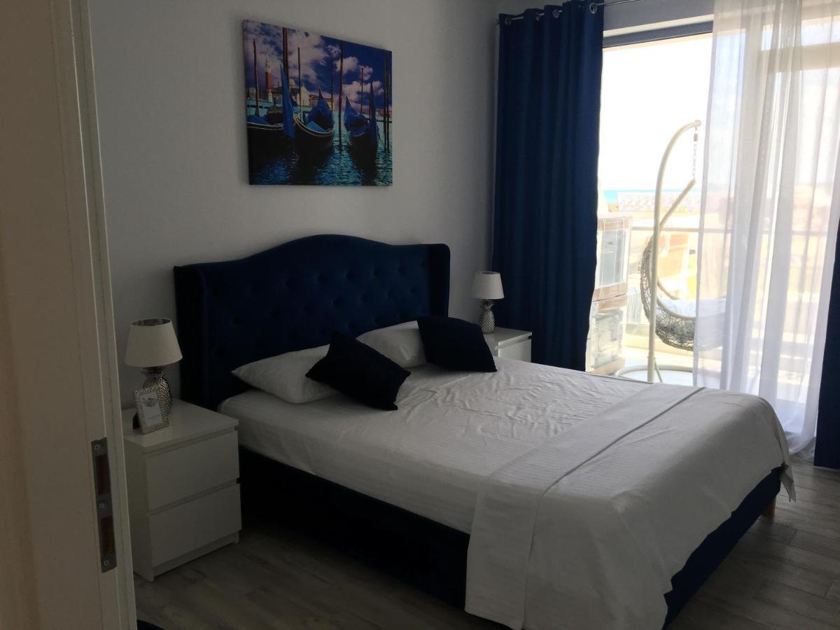 Lotus Blue Mamaia Exterior foto