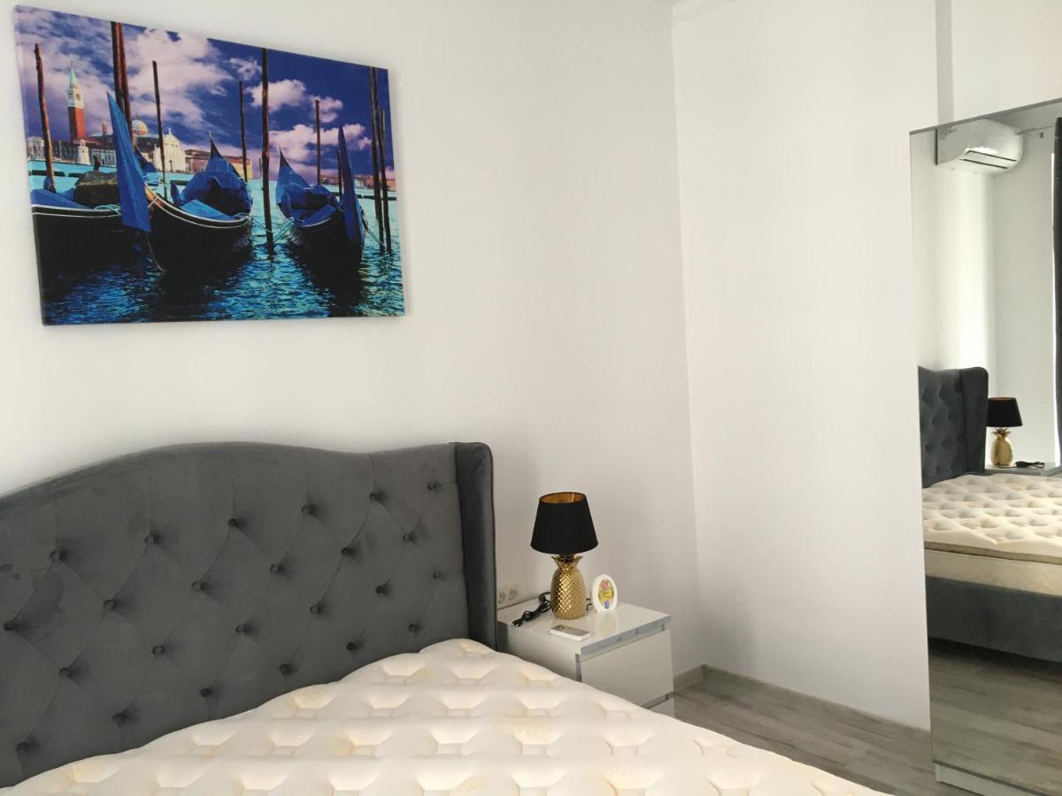 Lotus Blue Mamaia Exterior foto