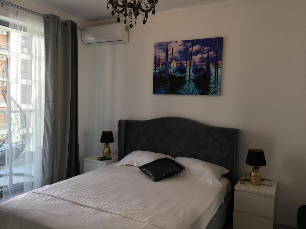 Lotus Blue Mamaia Exterior foto